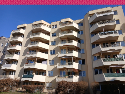 KAPITALANLAGE Charmante vermietete Drei-Zimmer-Wohnung mit Balkon und Schlossblick, 10587 Berlin, Etagenwohnung