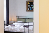 Gästebett - ATTRAKTIVE 3-ZIMMER-GEWERBEEINHEIT IM VORDERHAUS – VOLL MÖBLIERT UND VIELSEITIG NUTZBAR