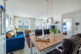 Ess- und Wohnzimmer mit Ostseeblick - MEERBLICK AN DER STRANDPROMENADE IN BINZ AUF RÜGEN VOLLAUSGESTATTETE 2-ZIMMER-WOHNUNG
