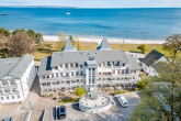 Das Seeschloss in Binz - UNVERBAUBARER OSTSEEBLICK, IN BINZ AN DER STRANDPROMENADE, ZWEI BALKONEN, AUFZUG UVM.