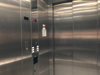Aufzug innen - BÜROFLÄCHE IN ALT-TEGEL AN STARKEM STANDORT
