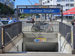 Eingang U-Bahnhof Berliner Straße - GÜNTZELKIEZ IN WILMERSDORF RENOVIERTE 1-ZIMMER-WOHNUNG MIT BALKON UND AUFZUG