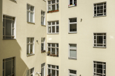 Seitenflügel mit Südausrichtung - STILSICHER AUSGESTATTES APPARTMENT AUF DER ROTEN INSEL IN BERLIN-SCHÖNEBERG